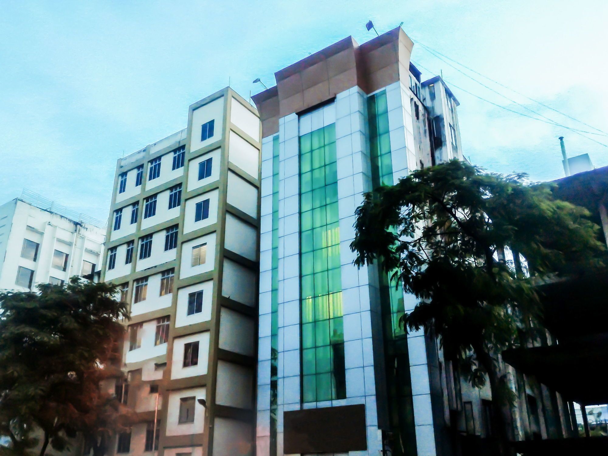 Oyo 8998 Hotel Aayash Liluāh エクステリア 写真